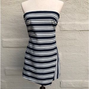 Zara Navy/White Strapless Striped Romper. Zipper in back. NWOT. Size- S
